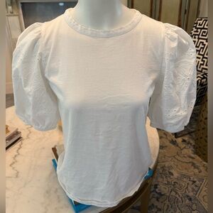 J. Crew‎ White Embroidered Blouse with puff sleeves 🌼